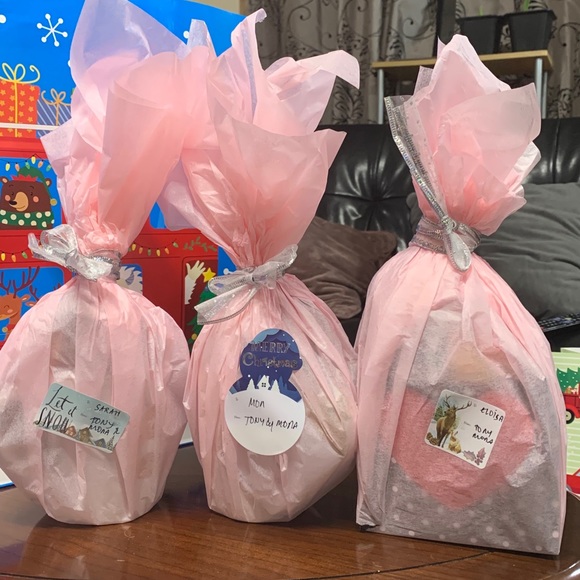 Custom gift sets - Picture 15 of 16